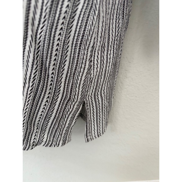 Savanna Jane Embroidered Striped Floral Top Women's Size L 3/4 Sleeve V Neck - Picture 5 of 6